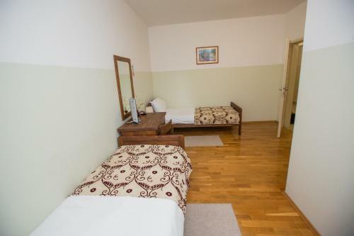 Hostal St. Hubert Hunting Lodge