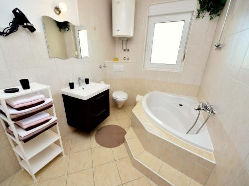 Apartment Slatine 5