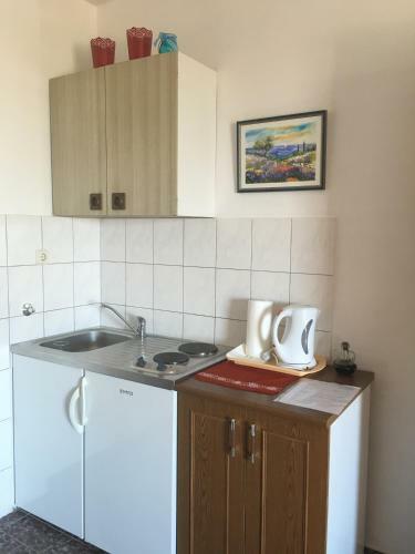 4 Sisters Apartments