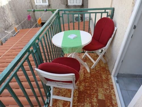 Hostal Guesthouse Romana