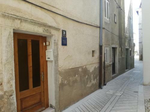 Hostal Guesthouse Romana