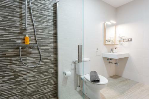 Cruise Adapted Apartment By Cadiz4rentals