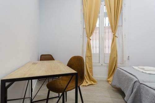 Cruise Adapted Apartment By Cadiz4rentals