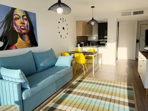 Apartments 100 M Away From The Beach With Parking
