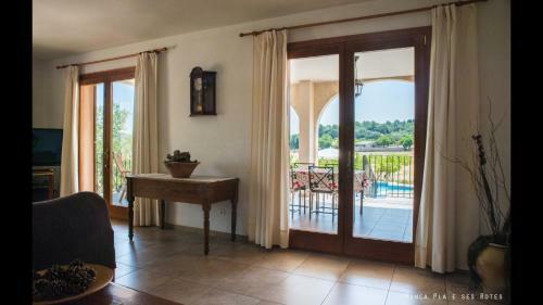 Villa Ses Rotes With Pool In Mallorca