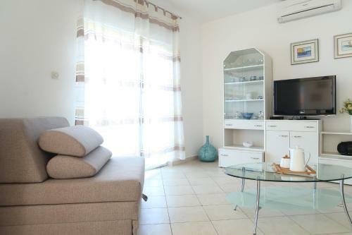 Apartments Maras