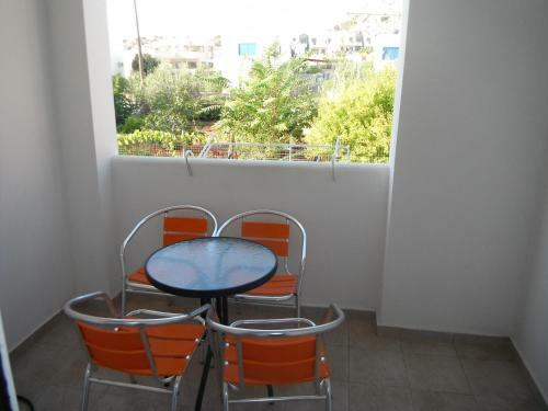 Mandorla Apartments