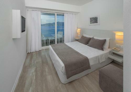 The Beachfront Hotel