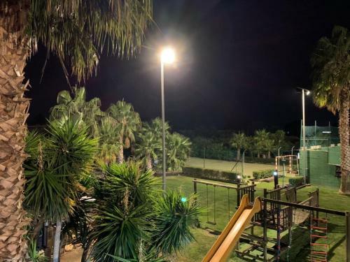 Villa de Tres Casas Con Padel Y Piscina