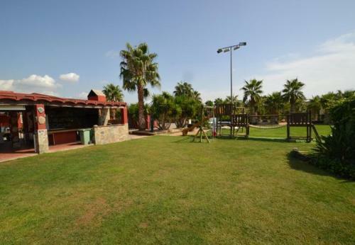 Villa de Tres Casas Con Padel Y Piscina