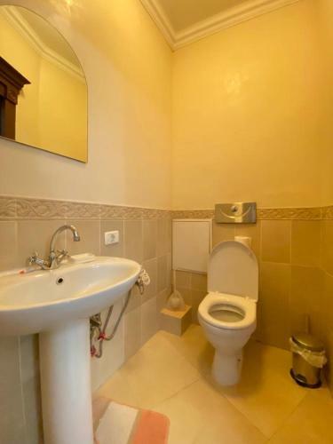 Apartamento ????? ????? ??????! / Center Almaty