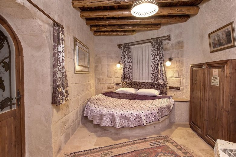 Oyku Evi Cave Hotel