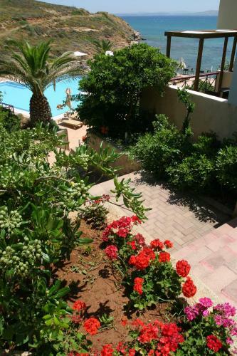 Erytha Hotel & Resort