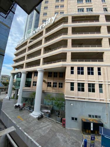 Hotel Zamburger Kota Damansara