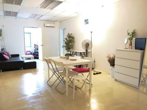 Albergue G Traveler Accommodation