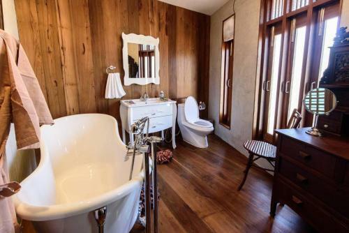 Hotel Roomquest Rimrabeang And Suite