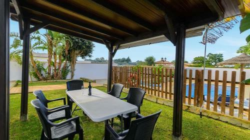 Chalet La Raya Conil de La Frontera By Ruralidays