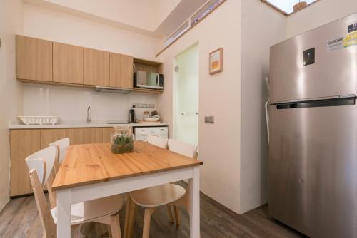 Hotel Vista Studio Loft Suites (staycation Approved)