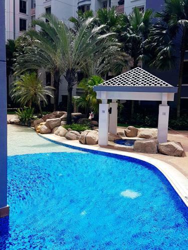 Oriental Tropics Private Forest View