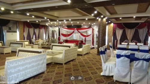 Hotel Titanic Resort Faisalabad