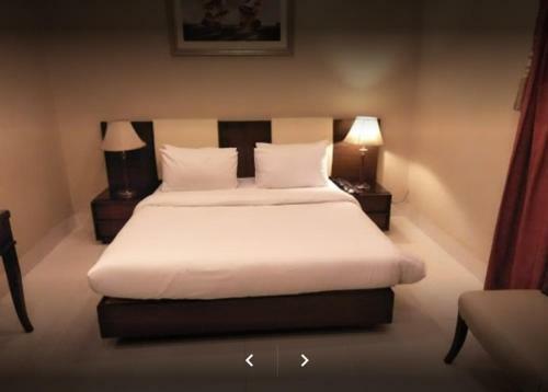 Grand Regent Hotel And Suites