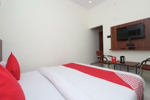 Hotel Oyo 28212 High Court View