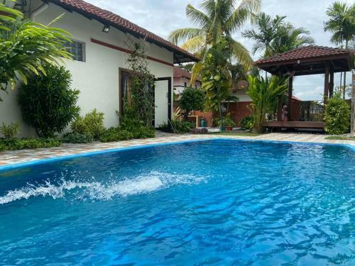 A Famosa Luxury Villa