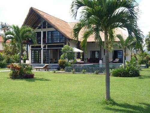 Villa Banjar Beach