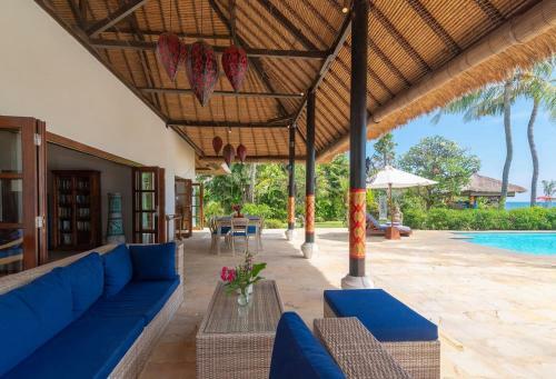 Villa Agus Mas - Serene & Calm Beachfront Villa!