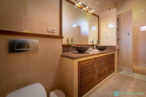 Villa Namast� - Beachfront At Lovina 10p, Pool, Bbq