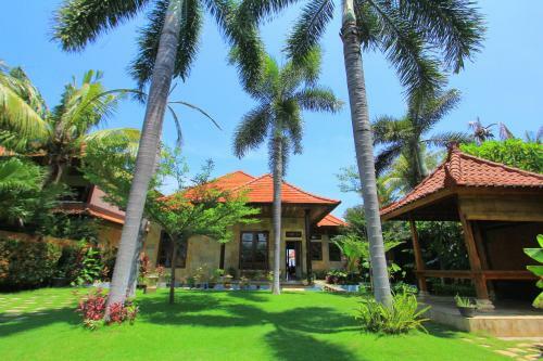 Ocean Beachfront Villa Dini