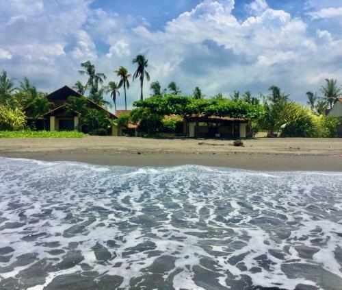 Villa Ganesha, Banjar Beach, Lovina