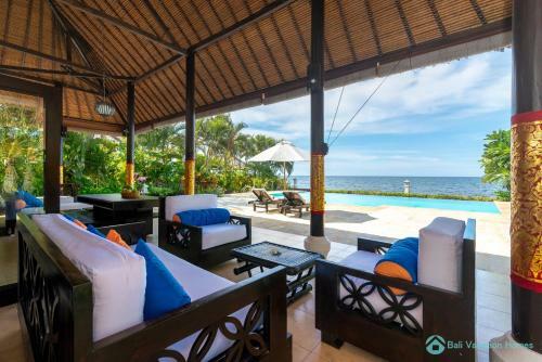 Villa Akasa Segara Beachfront And Private Pool