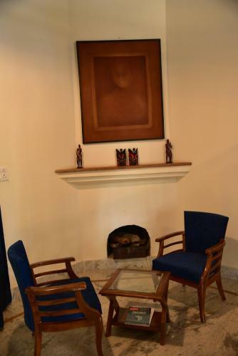 Room In A British Bungalow Homestay