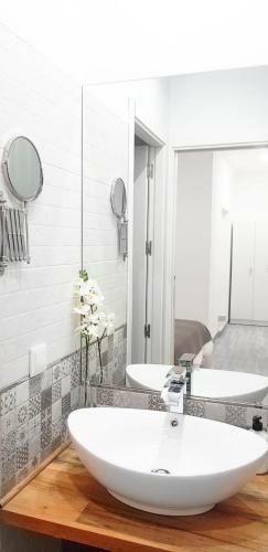 Apartamento Acogedor Loft En Bajo Centrico Con Parking Wifi