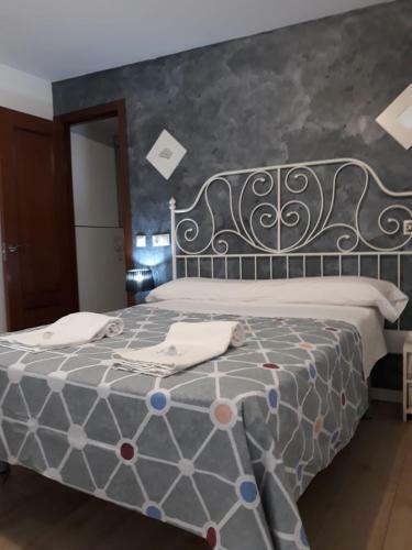 Hostal Pension Cibeles 12