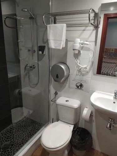 Hostal Pension Cibeles 12