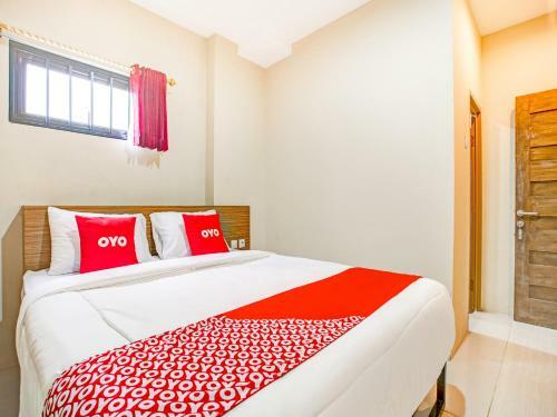 Hotel Vaccinated Staff - Oyo 3462 Cimindi Residence