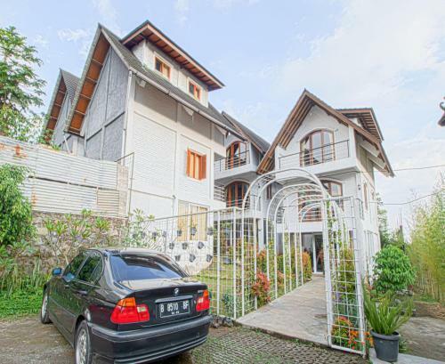Hotel Kupu Kupu Lembang
