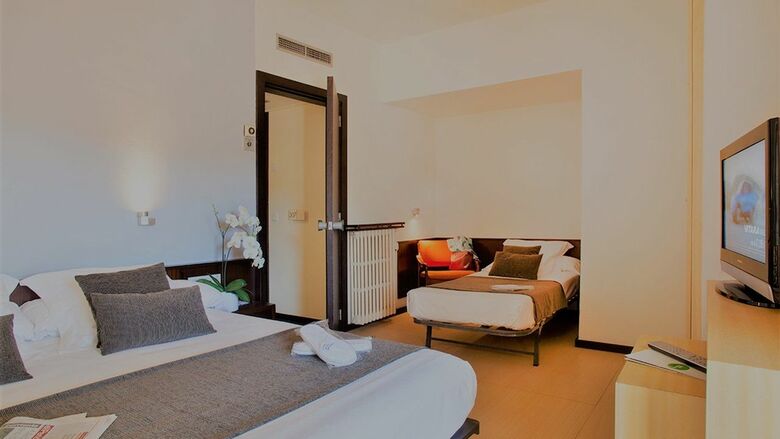 Hotel Empord�