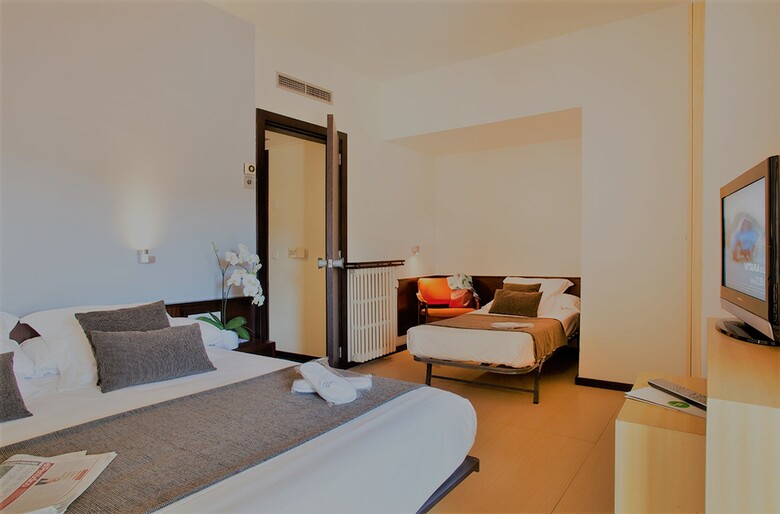 Hotel Empord�