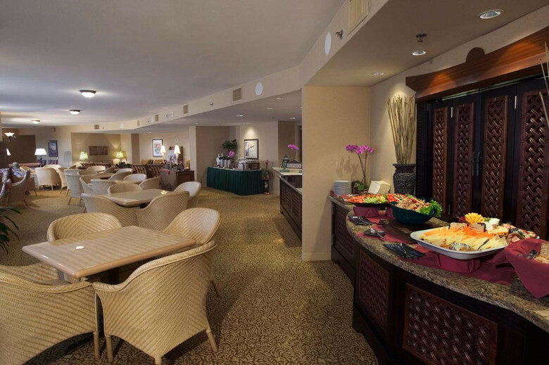 Hotel Universal's Loews Royal Pacific Resort