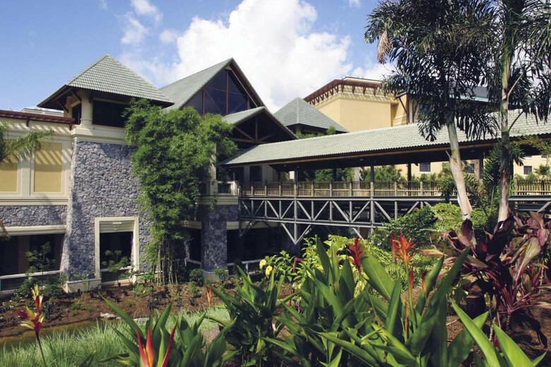 Hotel Universal's Loews Royal Pacific Resort