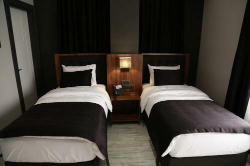 Albergue Azra Residence