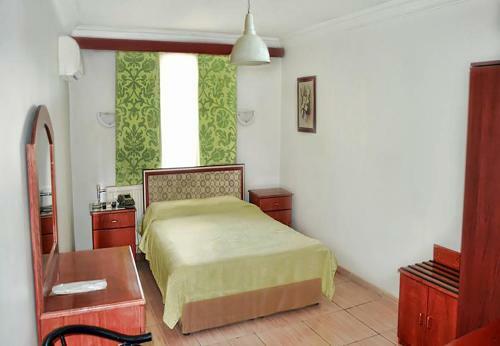 Yunus Hotel