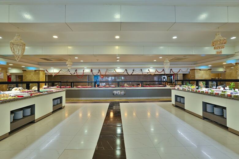 Hotel Crystal Flora Beach Resort