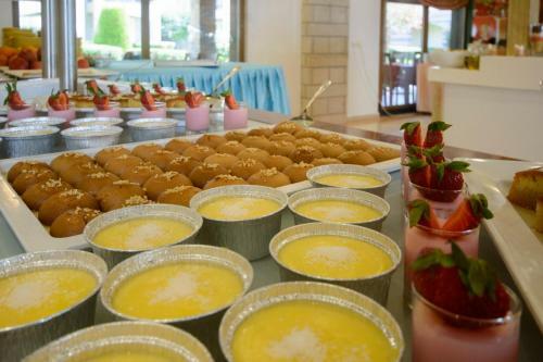 Hotel Tiana Beach Resort