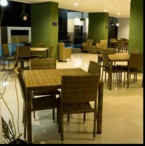 Apartamento Budiarto House