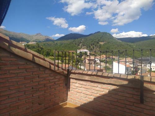 Alojamiento Gredos-ti�tar I
