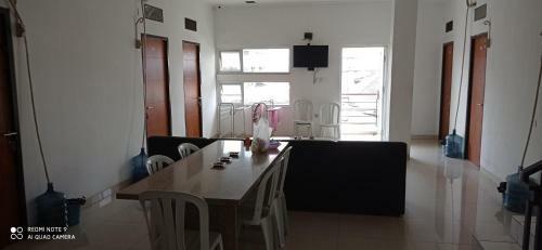 Hostal Guest House Pasundan